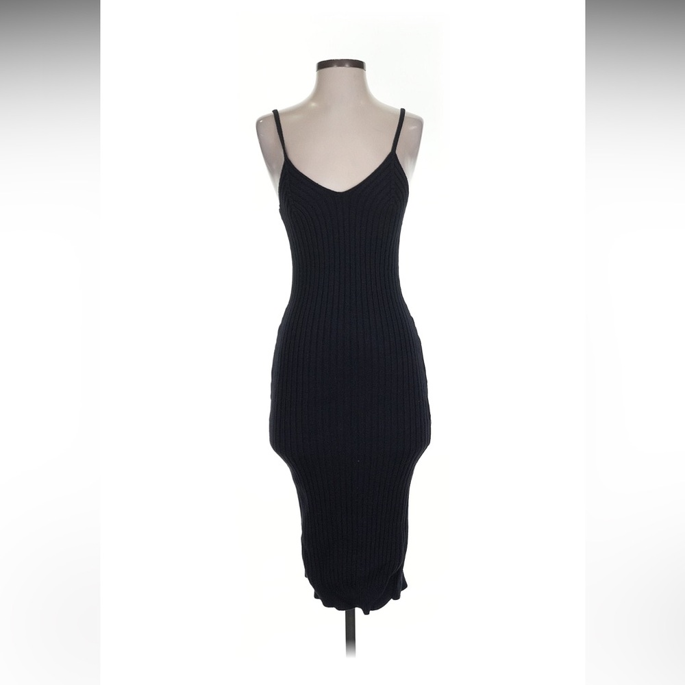 Chic Black Ribbed Midi Dress athleisure